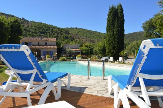 Huis in Le castellet voor  12 •   4 slaapkamers 