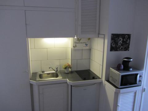 Studio in Biarritz - Vacation, holiday rental ad # 65774 Picture #4 thumbnail