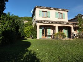 Maison  Le lavandou pour  6 •   avec terrasse 