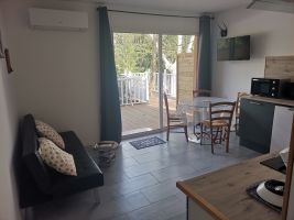 Gite  Combes pour  2 •   avec terrasse 