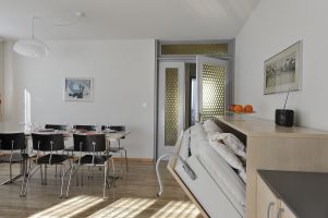 Flat in Alte post 4 for   5 •   with balcony 