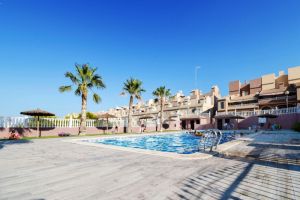 Appartement in Santa pola voor  5 •   met zwembad in complex 