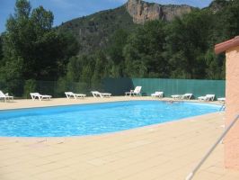 Appartement  Digne les bains pour  4 •   avec piscine prive 