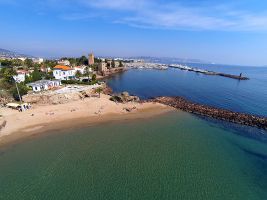 House in Mandelieu la napoule for   10 •   view on sea 