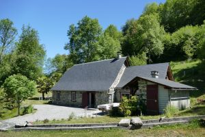 Gite  Gazost pour  4 •   avec terrasse 