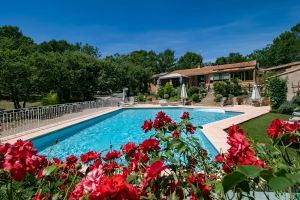 Villa 8 personnes - Piscine chauffée sécurisée, jacuzzi Aix en Provenc...