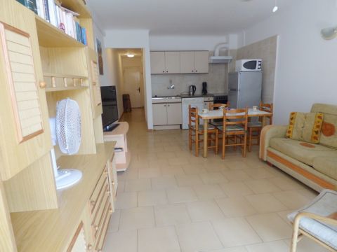 Appartement  Roses - Location vacances, location saisonnire n66062 Photo n3