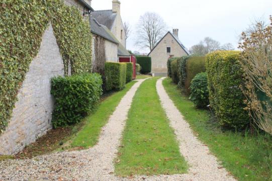 Chambre d'htes  Maisons pour  2 •   parking collectif 