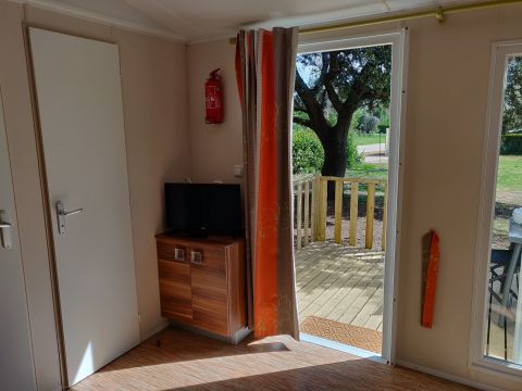 Mobile home in Cabrières d'Aigues - Vacation, holiday rental ad # 66544 Picture #1