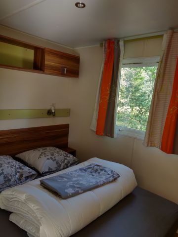 Mobile home in Cabrières d'Aigues - Vacation, holiday rental ad # 66544 Picture #7