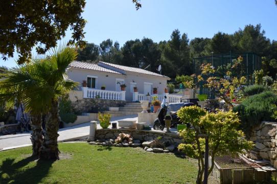 Maison  Caveirac pour  6 •   avec piscine prive 