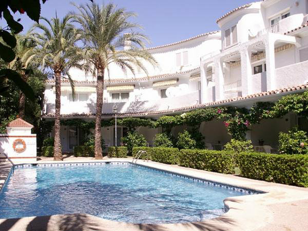 Flat in Denia for   5 •   with shared pool 