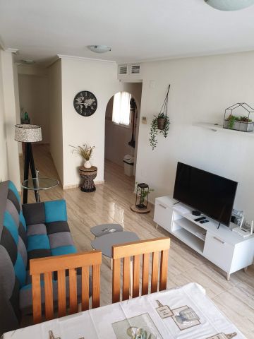 Apartamento en Torrevieja  - Detalles sobre el alquiler n66728 Foto n2