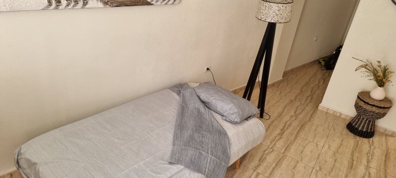 Apartamento en Torrevieja  - Detalles sobre el alquiler n66728 Foto n3