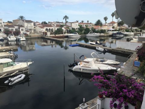 House in Empuriabrava - Vacation, holiday rental ad # 66866 Picture #8