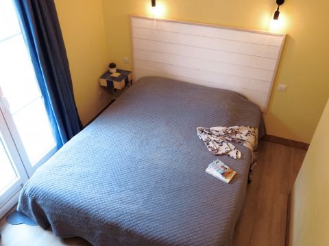 Appartement à Grimaud, côte d'Azur - Location vacances, location saisonnière n°66952 Photo n°2 thumbnail