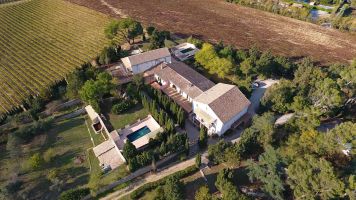 Finca en Carcassonne para  12 •   con piscina compartida 