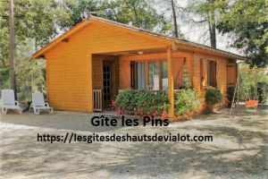 Chalet  Auriac du prigord pour  6 •   parking priv 