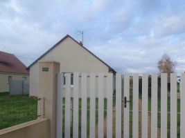 House in Chatillon sur cher for   6 •   private parking 