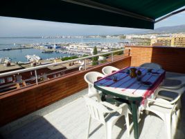 Apartamento en Roses para  6 •   vista al mar 