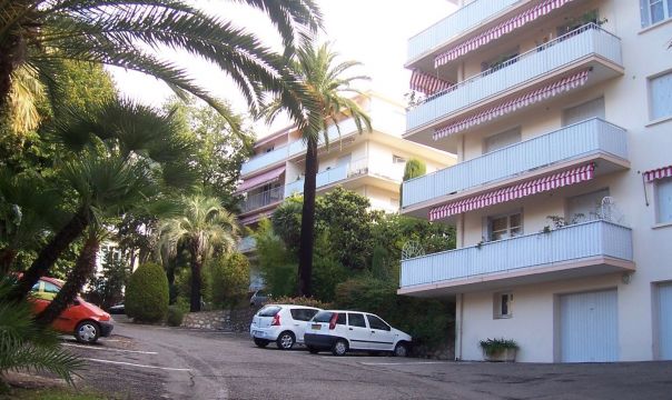 Flat in Cannes - Vacation, holiday rental ad # 67304 Picture #0