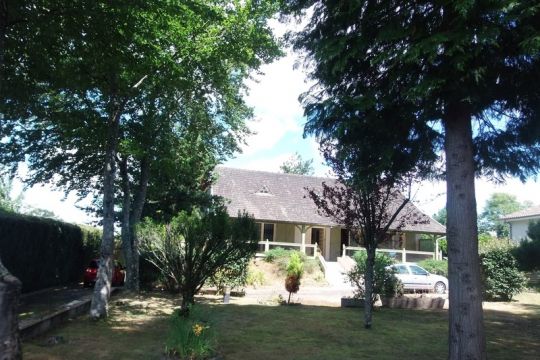 House in Rochechouart - Vacation, holiday rental ad # 67969 Picture #0