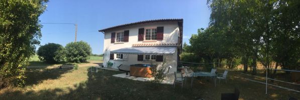 Casa rural en La croix blanche (47340) para  4 •   2 dormitorios 