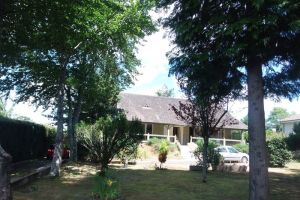 Haus in Rochechouart fr  6 •   Privat Parkplatz 