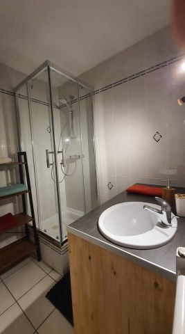 Apartamento en Sazos - Detalles sobre el alquiler n68160 Foto n1