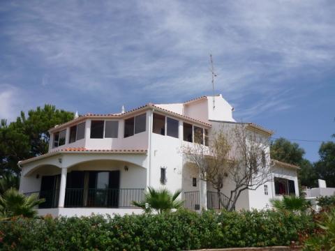 Huis in Vilamoura voor  9 •   uitzicht op zee 