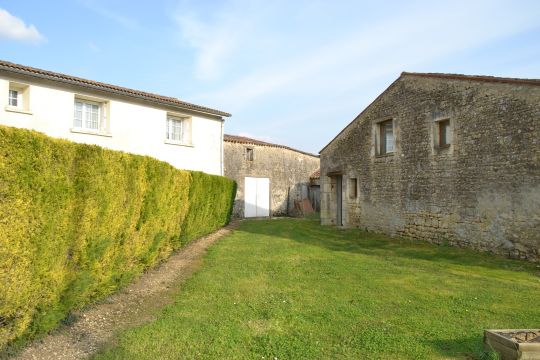 Maison  Jazennes - Location vacances, location saisonnire n68471 Photo n13