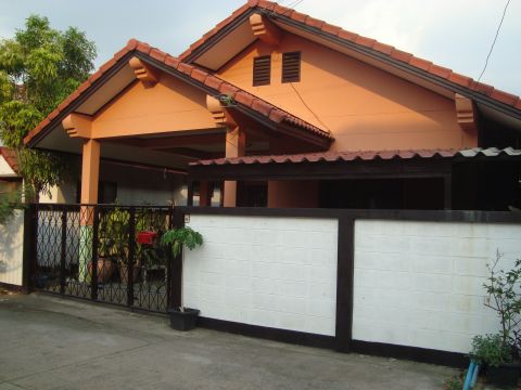 House in Nakhon Sawan - Vacation, holiday rental ad # 68690 Picture #0