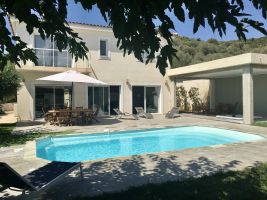 Maison à Saint florent pour  10 •   avec piscine privée 