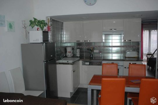 Flat in De panne - Vacation, holiday rental ad # 69014 Picture #1 thumbnail