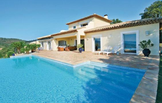 Maison  Sainte-maxime pour  9 •   4 chambres 