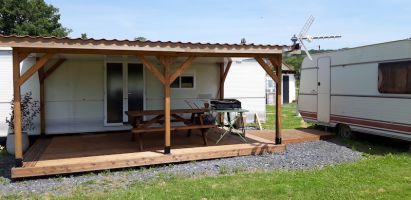 Wohnwagen in Lespielle für  4 •   mit Terrasse 