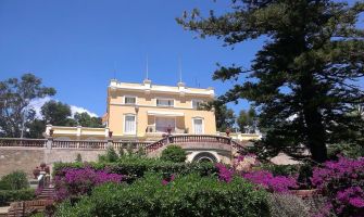 Kasteel in Sant vicens de montalt voor  28 •   uitzicht op zee 