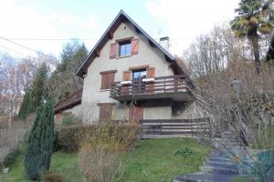 Chalet  Argeles gazost pour  6 •   avec balcon 