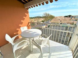 Appartement in Le cap d'agde voor  4 •   met priv zwembad 