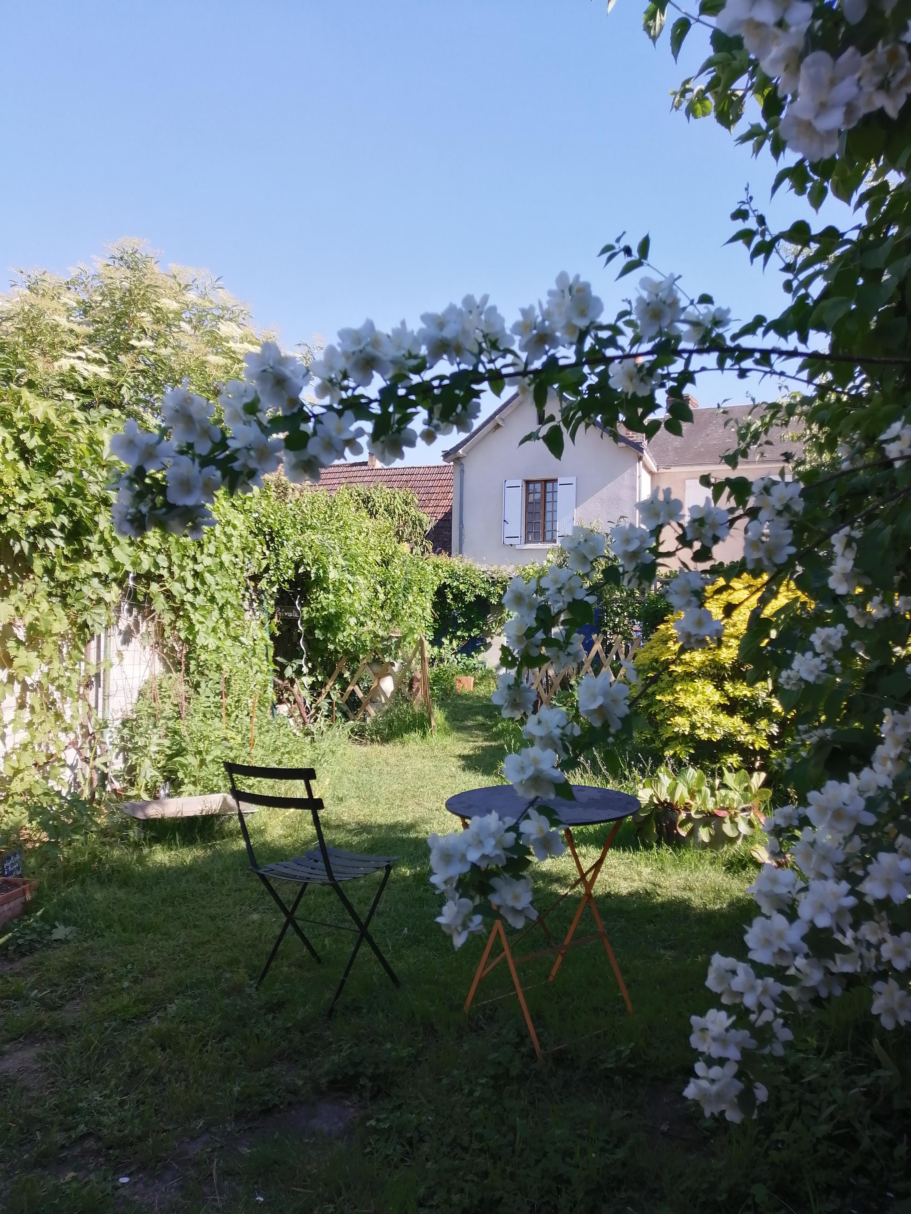 Gite  Le lude pour  5 •   avec terrasse 