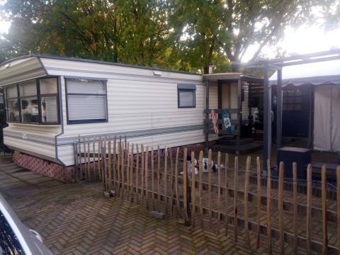 Caravan 56 350-450 per week - Knusse caravan te huur Camping Tien he...