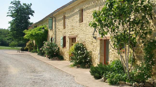 Gite  Belflou pour  8 •   avec terrasse 