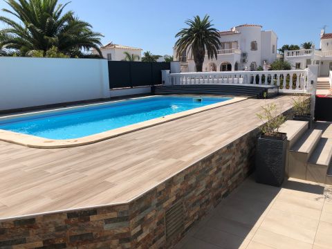 House in Empuriabrava - Vacation, holiday rental ad # 70961 Picture #2