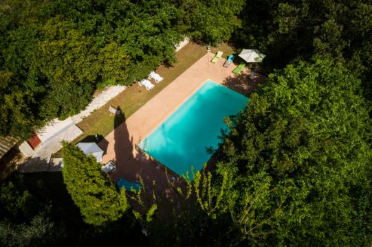 Gite  Aubussargues pour  8 •   avec piscine partage 