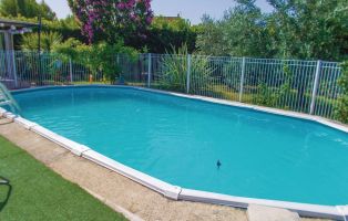 Gite à Aubignan pour  4 •   avec piscine partagée 