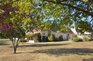 Gite in Issigeac for   10 •   with private pool 