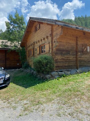 Chalet 2/8 personnes - A ct de la piste de ski Piscine chauffe lt...