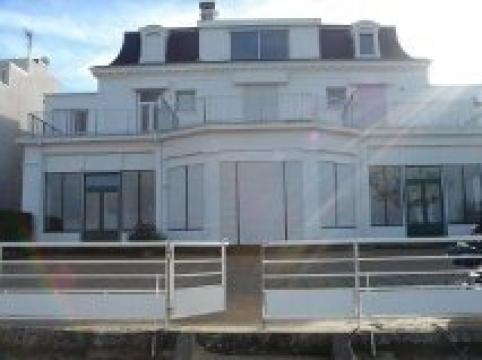 Flat in Arcachon for   4 •   •  private parking 