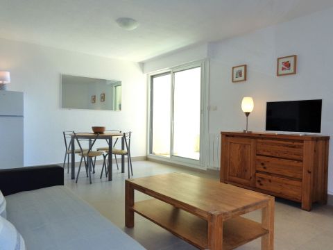 Flat in Ste - Vacation, holiday rental ad # 71642 Picture #1