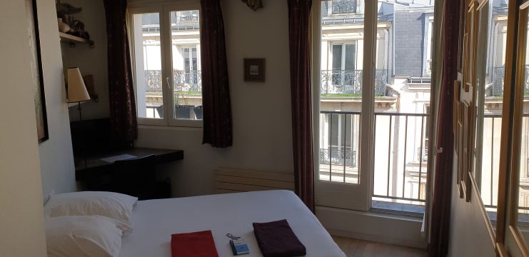 Chambre d'hôtes à Paris - Location vacances, location saisonnière n°71817 Photo n°1